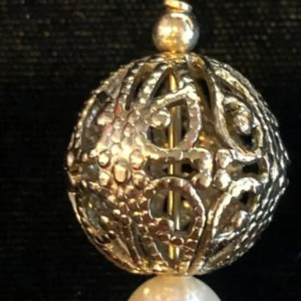 Antique Ornate Goldtone/Faux Pearl Hat Pin
